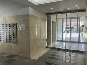 15/15 エントランス