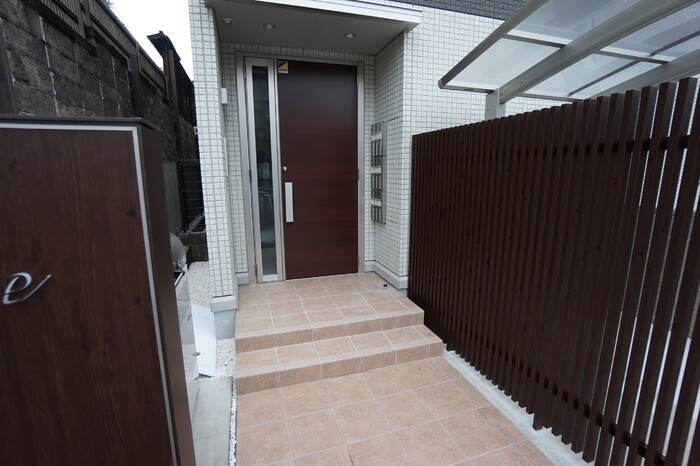 2/4 エントランス