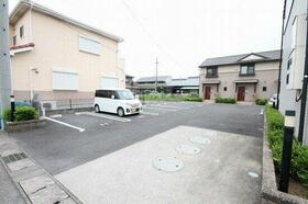 16/23 駐車場