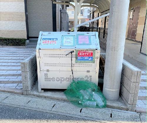 13/19 エントランス