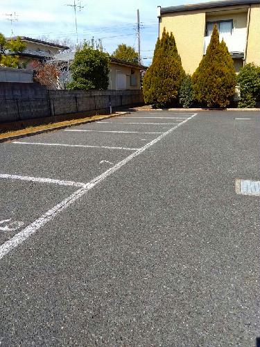 14/15 駐車場