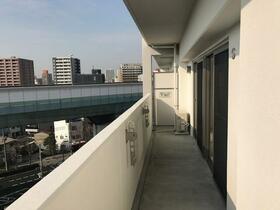 13/22 バルコニー