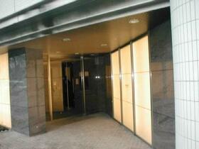 2/2 エントランス