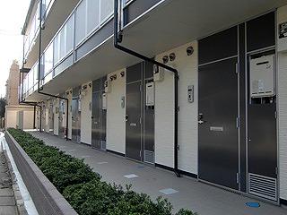 14/23 エントランス