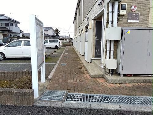 2/3 エントランス