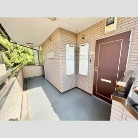 15/16 エントランス