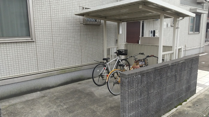 17/19 エントランス