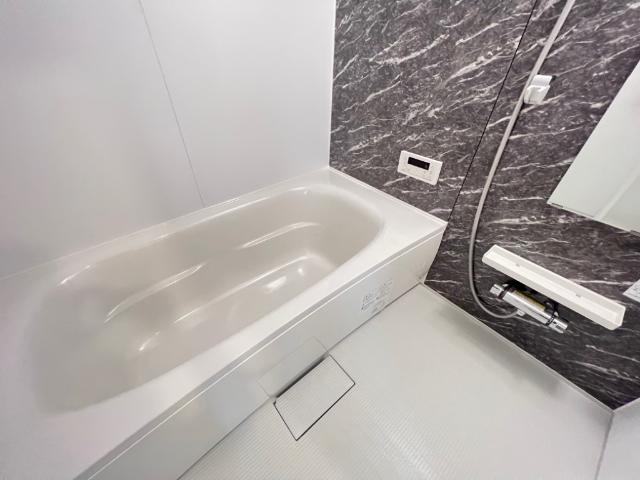 17/30 浴室