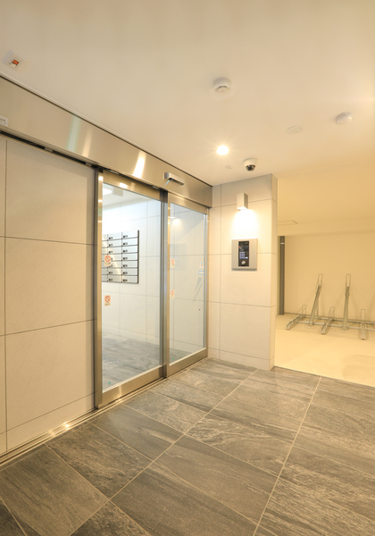 21/25 エントランス