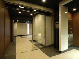 14/14 エントランス