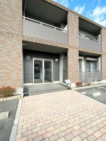 2/2 エントランス