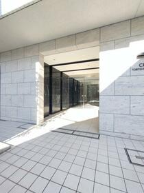 2/2 エントランス