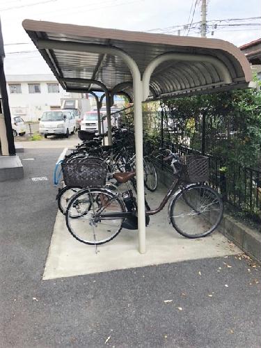 13/19 エントランス