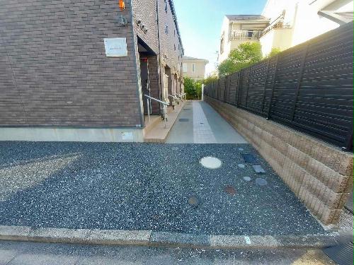 14/14 エントランス