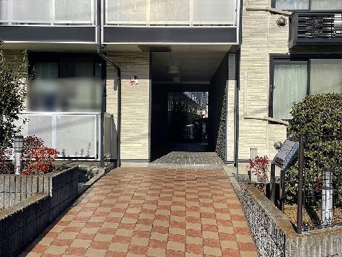 14/14 エントランス