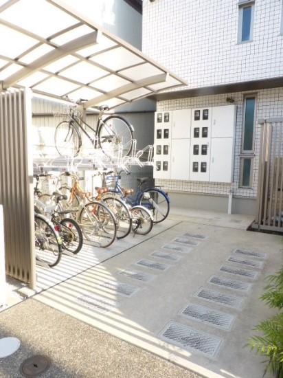 3/4 エントランス