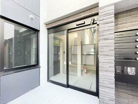 4/5 エントランス