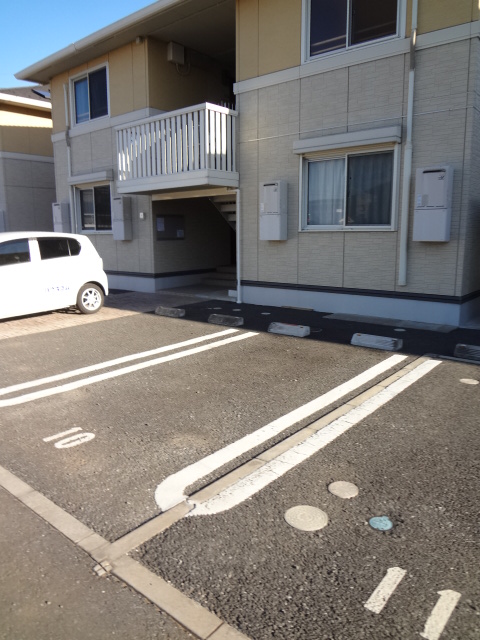 22/30 駐車場
