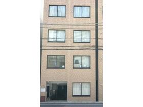 16/16 エントランス