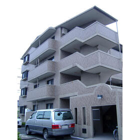 14/14 エントランス