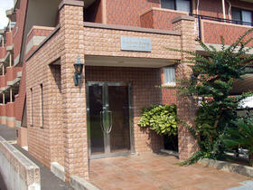 15/15 エントランス