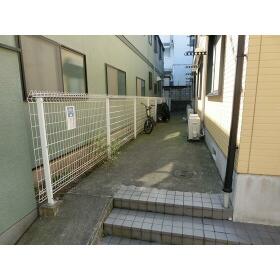 13/13 エントランス