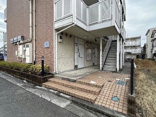 2/3 エントランス