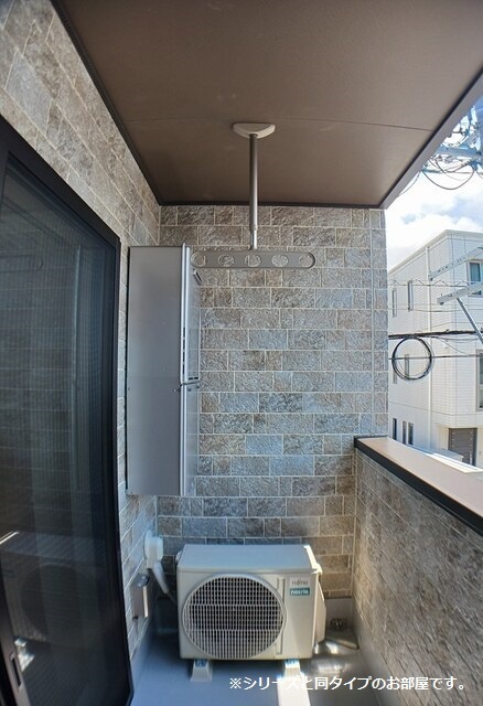 13/20 バルコニー