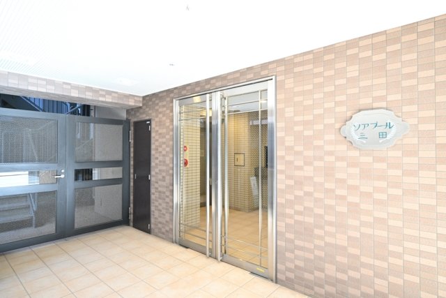 2/11 エントランス