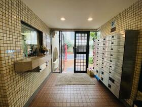 15/16 エントランス