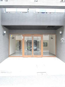 13/24 エントランス