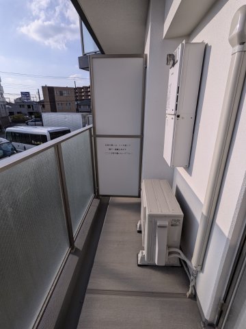 19/28 バルコニー