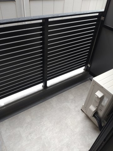 16/17 バルコニー