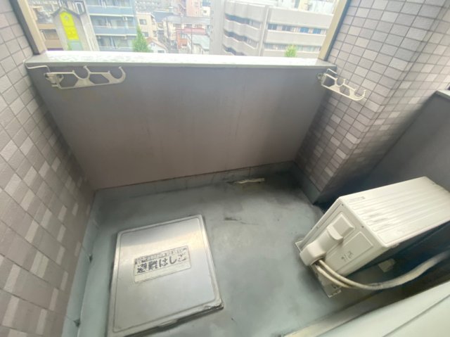 13/22 バルコニー