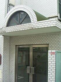 14/14 エントランス