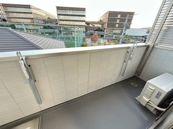 16/18 バルコニー