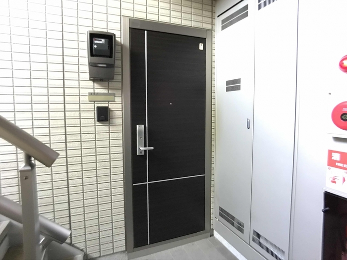 17/19 エントランス