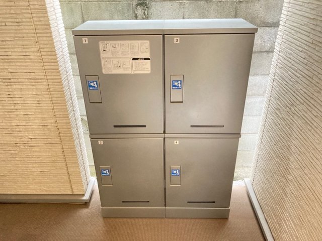 19/19 エントランス