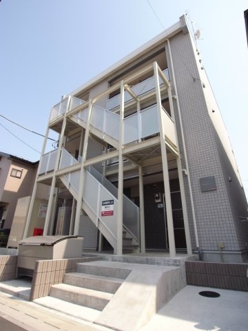 15/15 エントランス