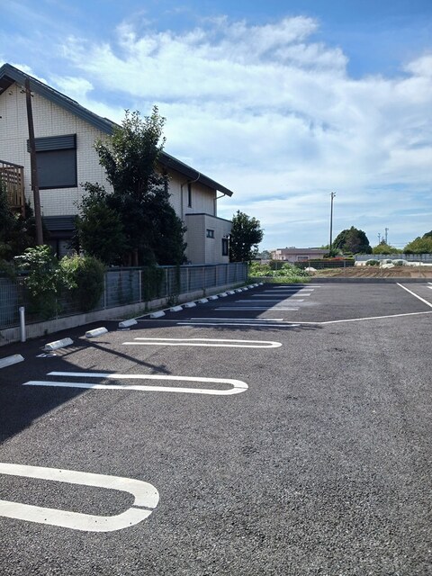 14/20 駐車場