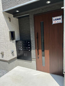 2/3 エントランス