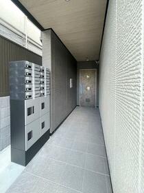 2/2 エントランス