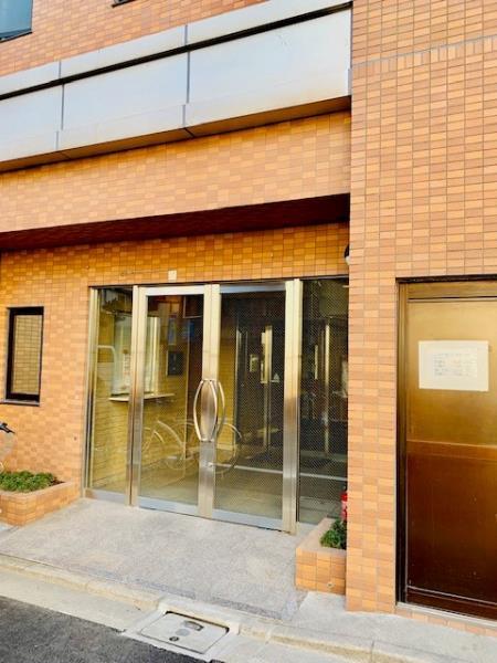 2/4 エントランス