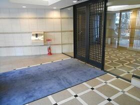 4/5 エントランス