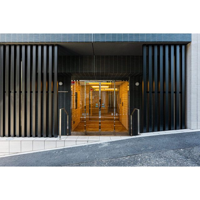 2/2 エントランス