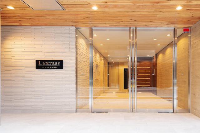 16/19 エントランス