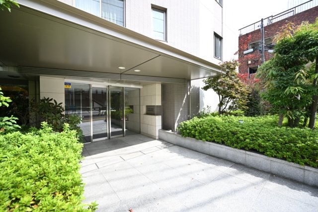 2/5 エントランス