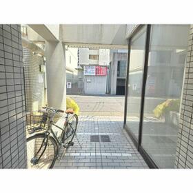 5/5 エントランス