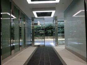 15/15 エントランス