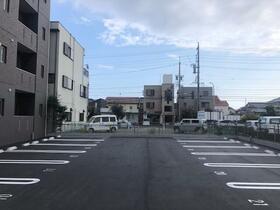 16/16 駐車場